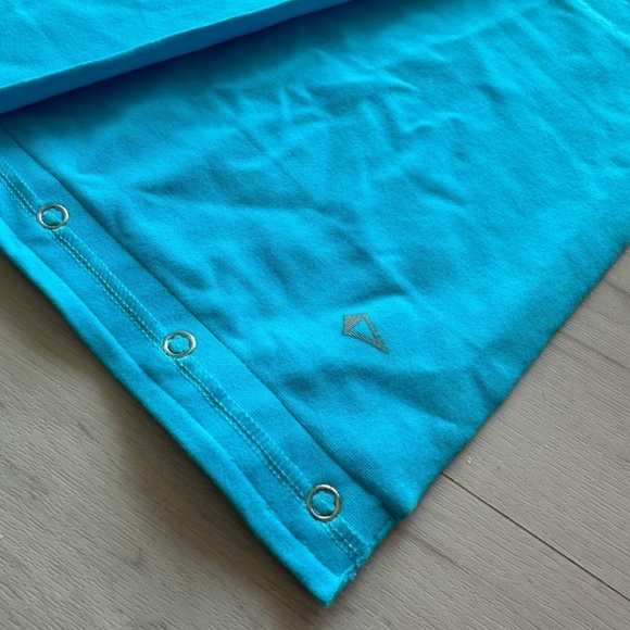 Rare / Discontinued Ivivva Vinyasa Wrap Scarf - Picture 2 of 6